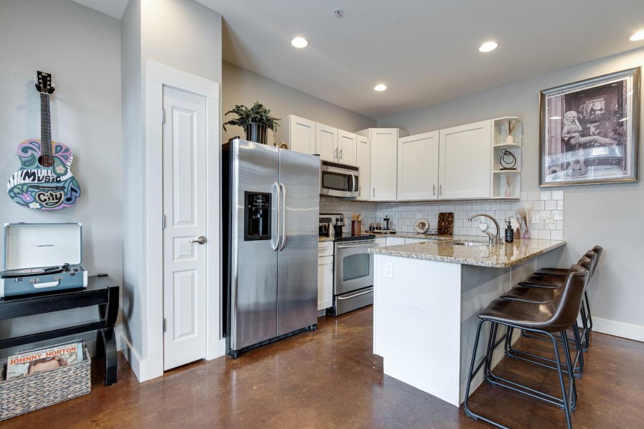 Stunning Nashville Condo Minutes From Broadway Екстериор снимка